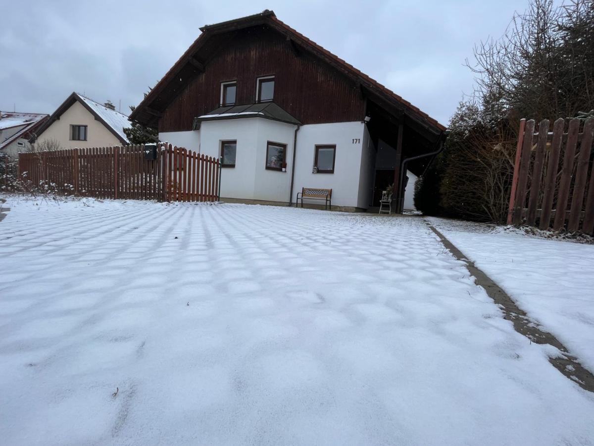 "Stone'S Throw" Krumlov 5 Min By Car, Lipno 15 Min By Car, 2 Bdrooms,Playroom Kajov Екстер'єр фото